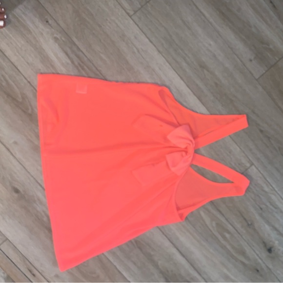 Large Bow Tank - Picture 4 of 5